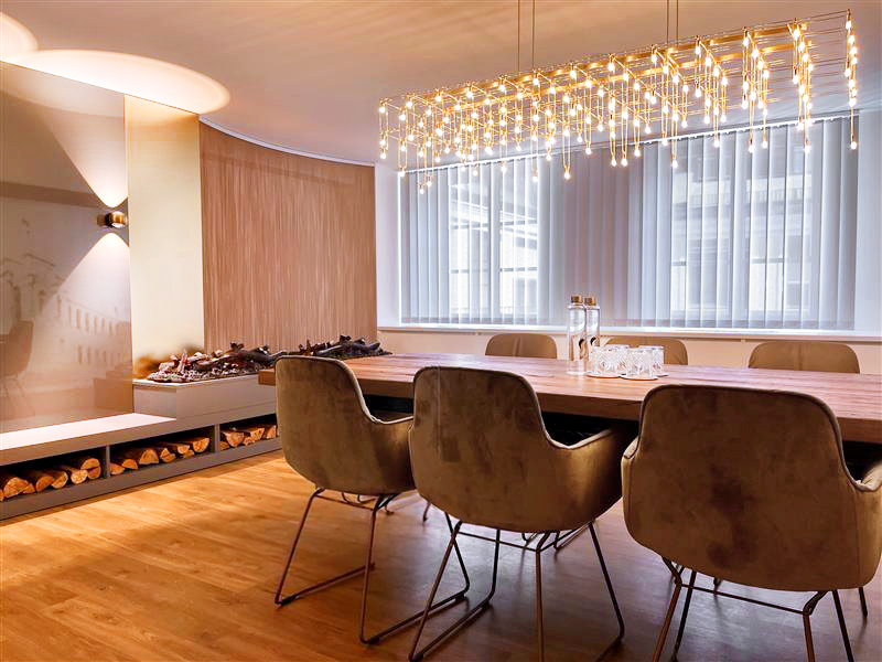Kaminlounge „Ludwig“ · Satellite Office München Ludwigpalais