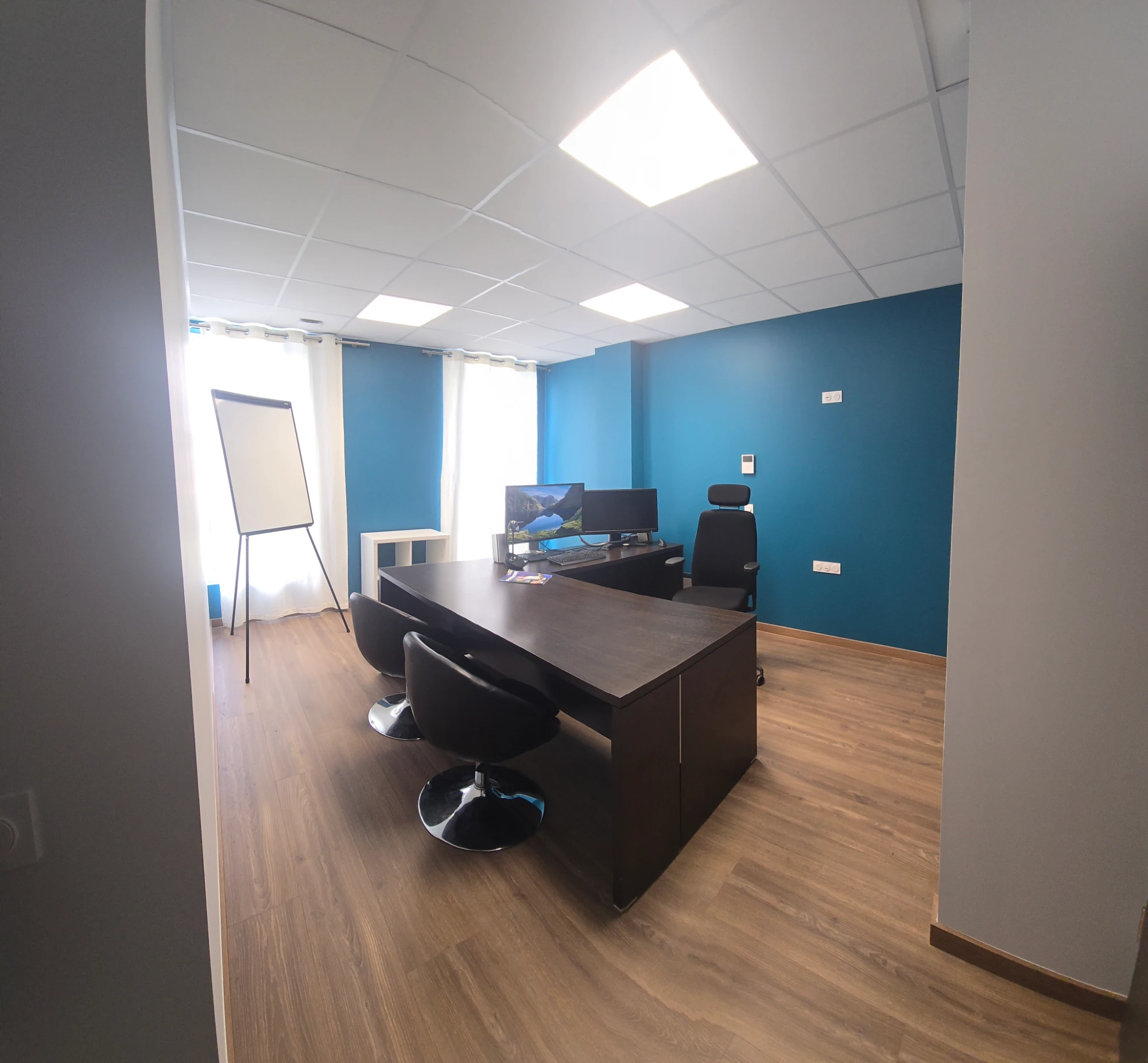 Salle de réunion 4 personnes · Confluence VOIRON