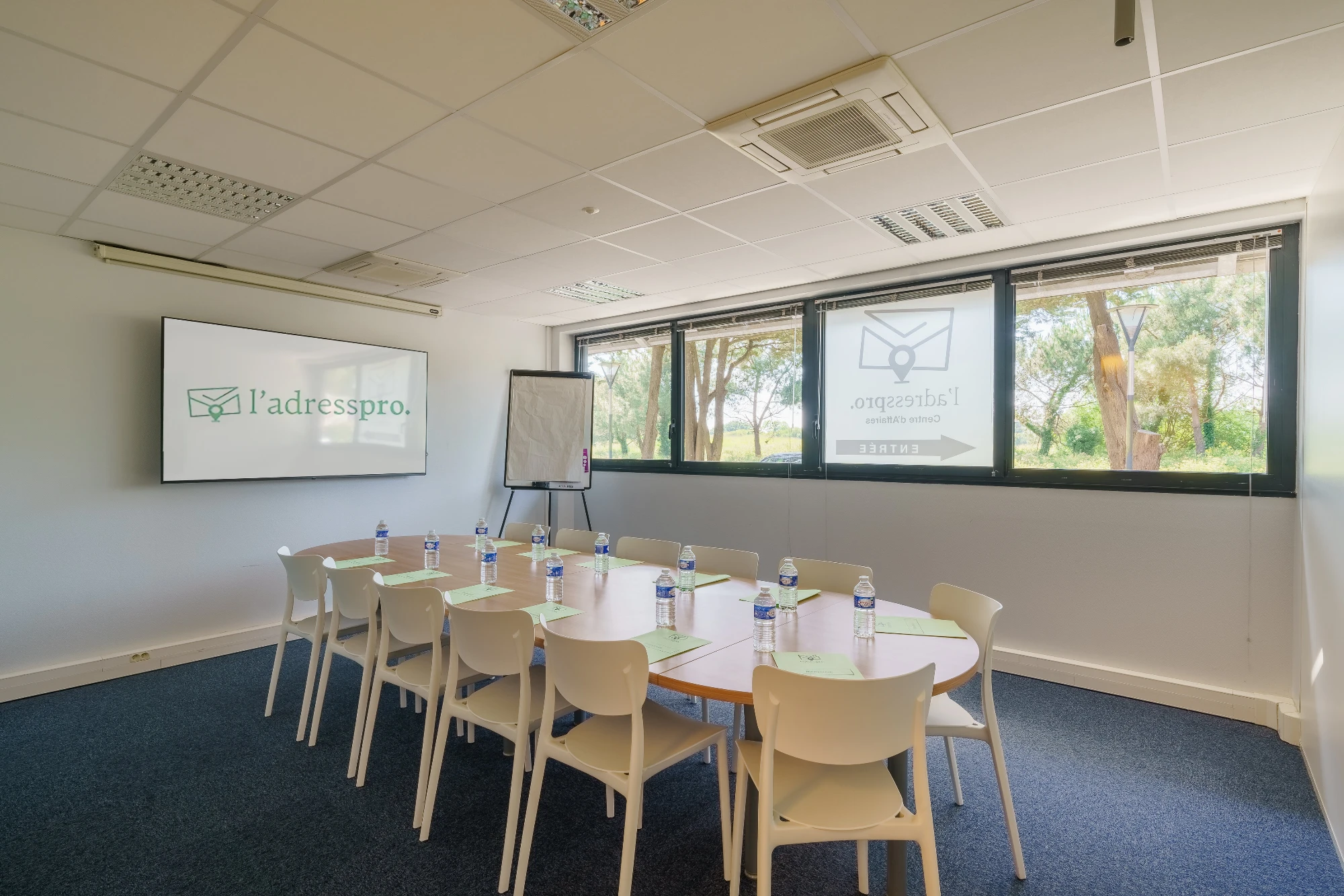 Salle Les Salines 12/14 personnes · L'adress-Pro La Baule