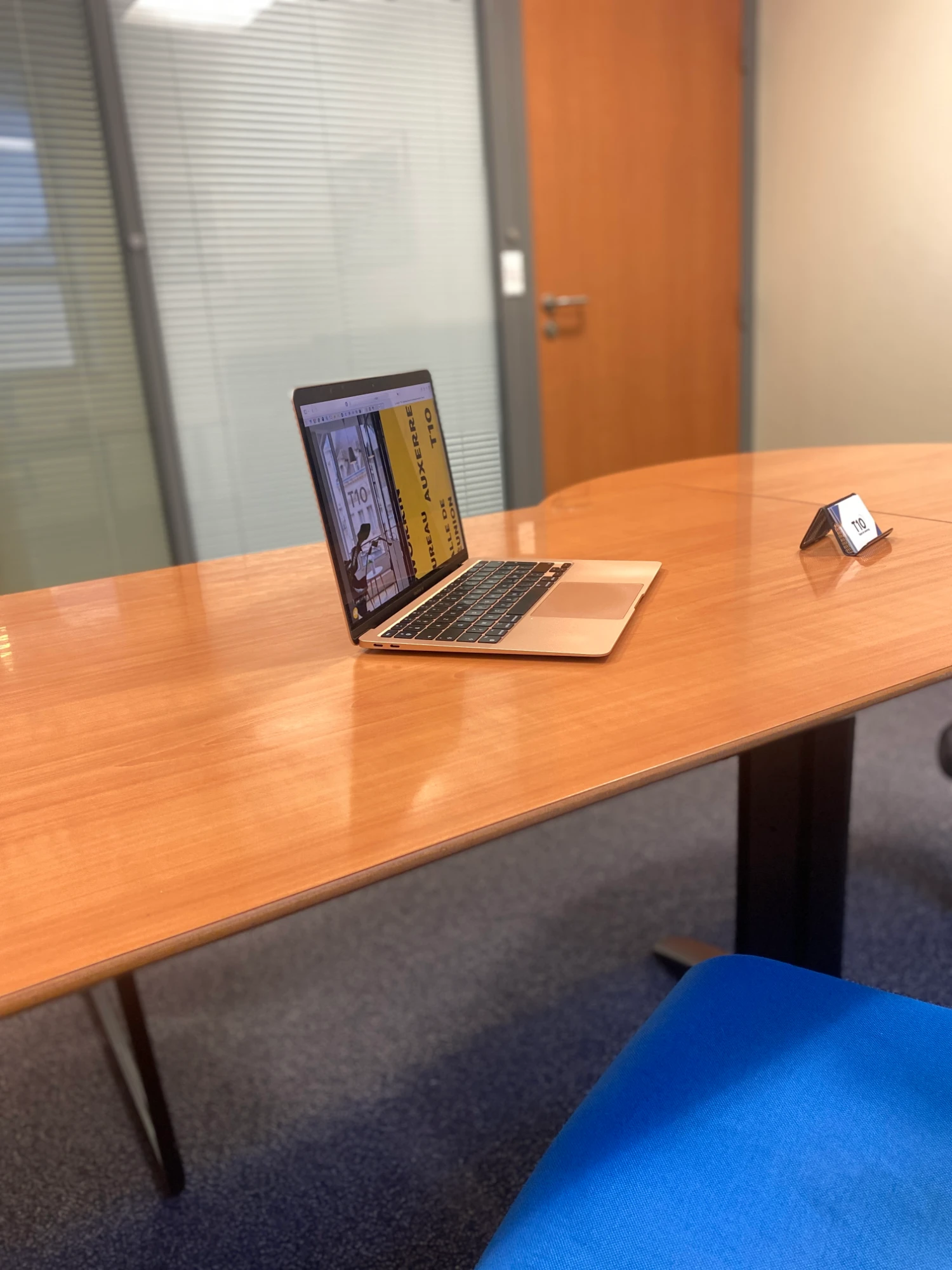 Bureau privatif 2 postes · T 10 - Bureaux privés
