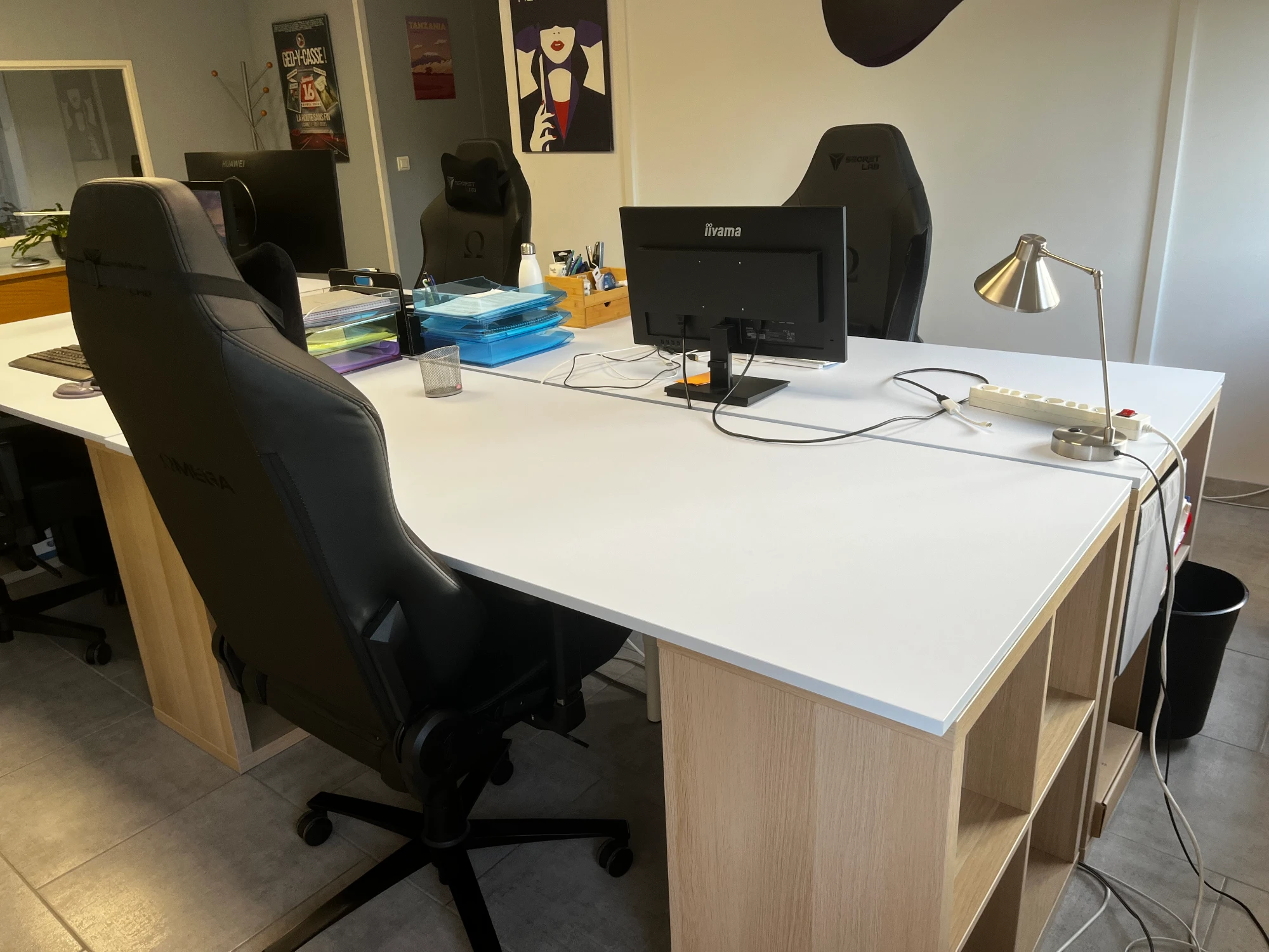 Bureau en coworking · UBAS