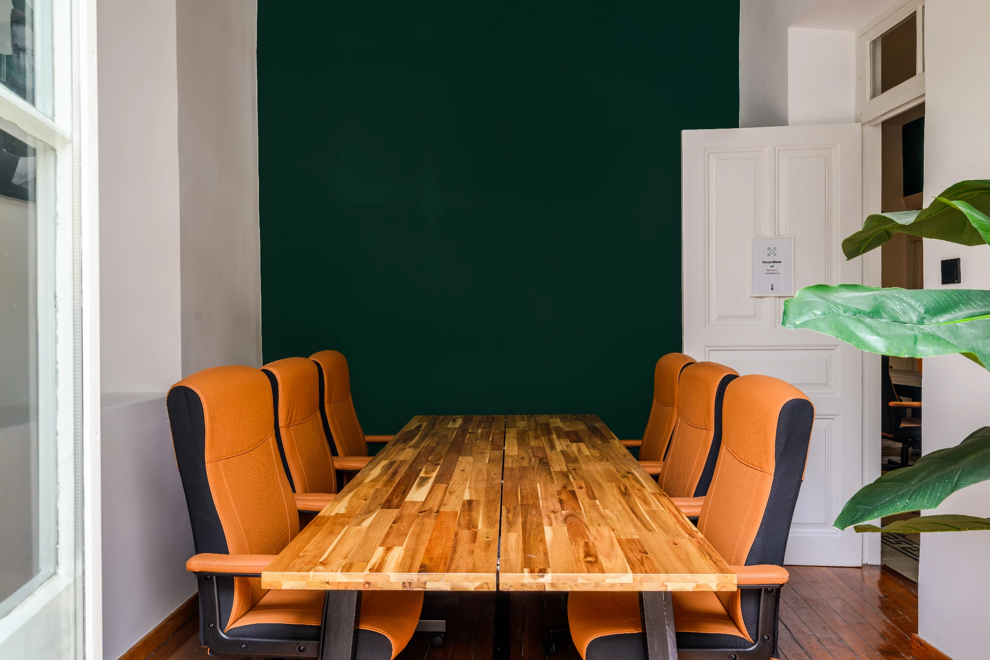 Meeting room 4 people · The Zen Den