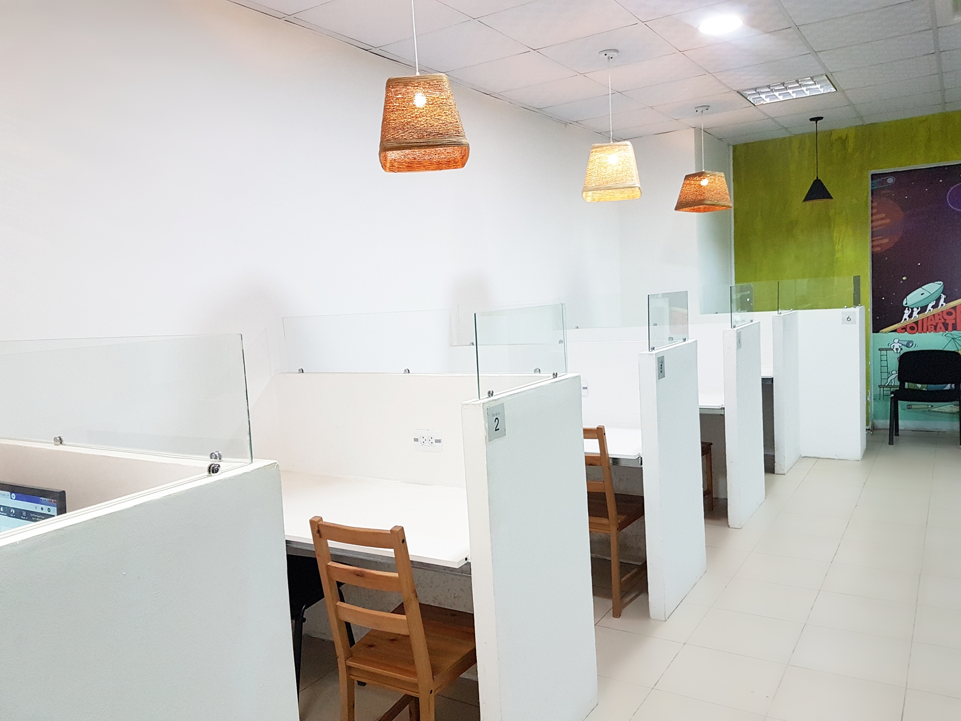 Poste nomade en open space · The Address Coworking Space