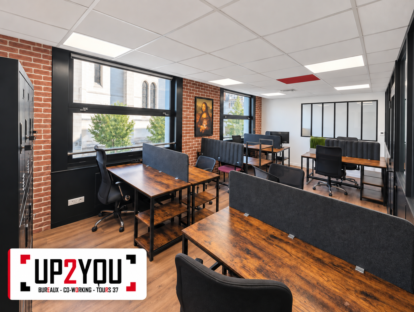 Poste nomade en open space · Up2You Tours