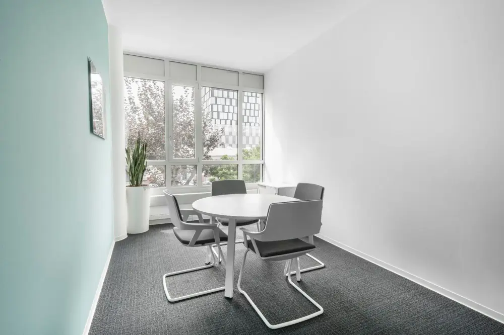 Meeting room MR-415 · Regus RIGA, Terbatas