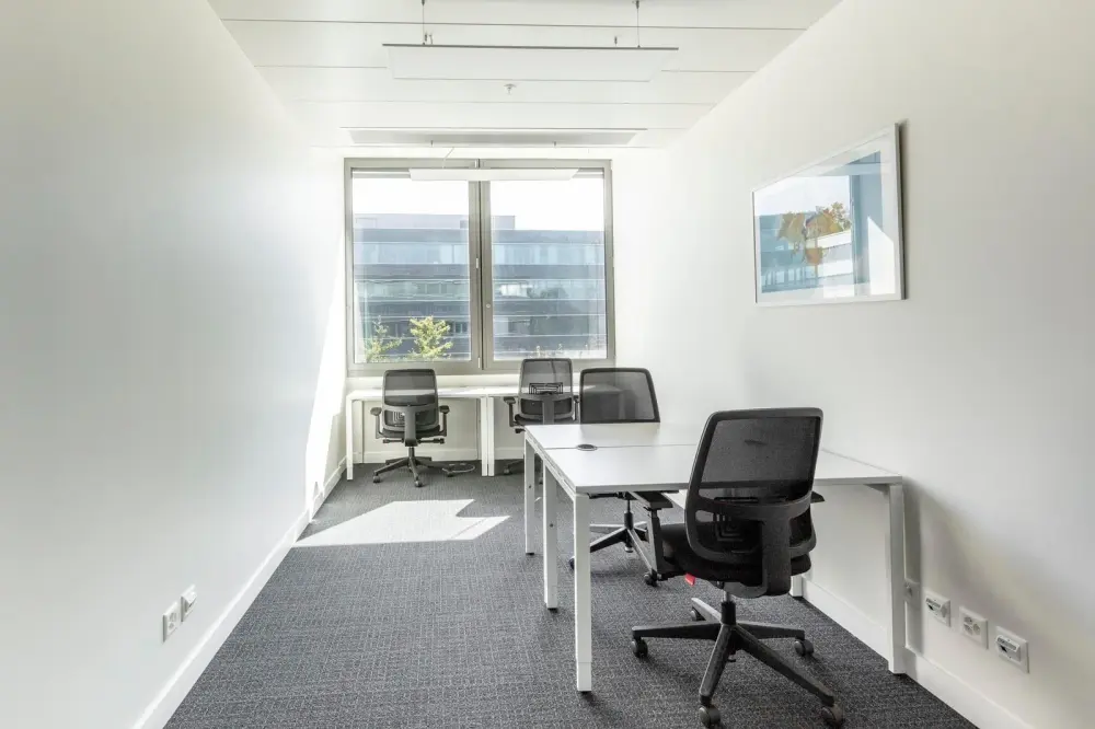 Day office · Regus ON, Mississauga - Century Ave
