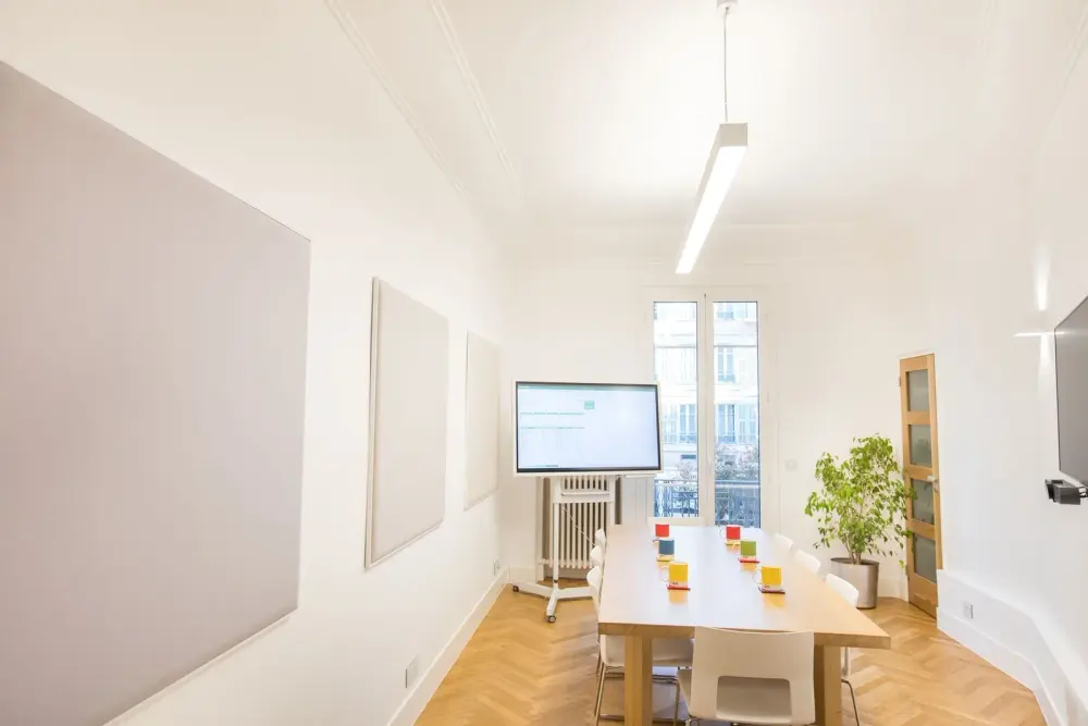 Salle 6 personnes · Paradigm