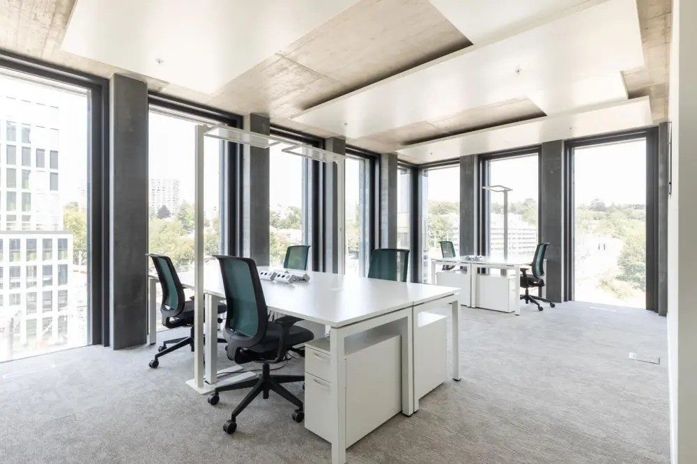 Day office · Regus TIANJIN, Golden Valley Center