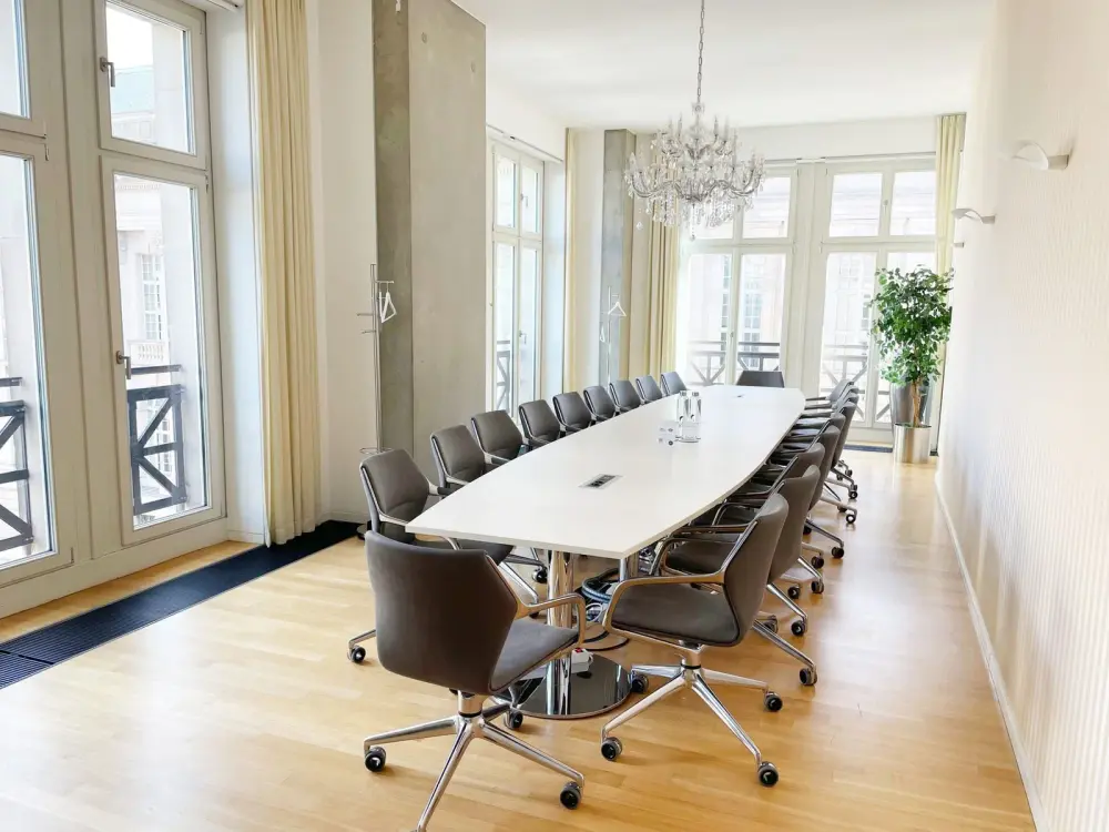 Besprechungsraum Kaisersaal · Satellite Office Berlin - Unter den Linden