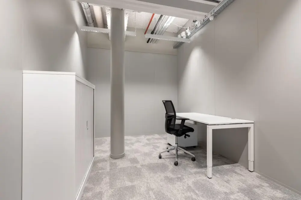 Day office · Regus LIMA, Platinum Plaza I