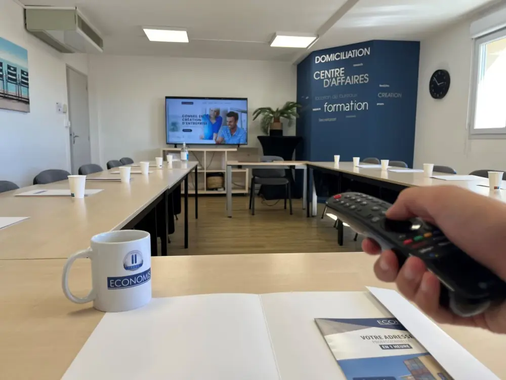 Salle de réunion 40m2 (SR1) · Centre d'affaires Economis