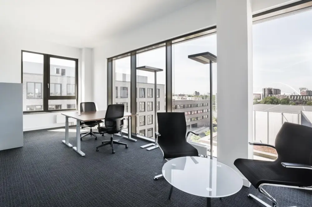 Day office · Regus KFAR SABA, O-Tech