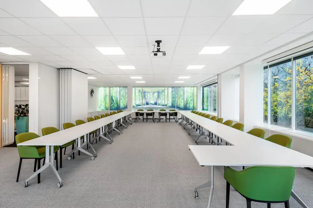 Room CR-02 · Spaces BERLIN, Spaces Pressehaus Podium