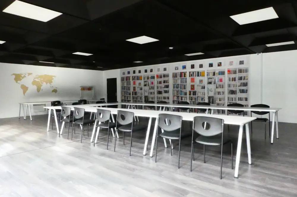 Salle Patio · Coworking Village Roanne