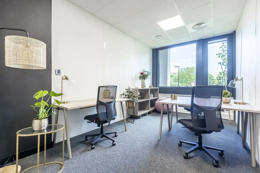 B04 - Bureau privatif standard 3 postes · B'CoWorker Orgemont