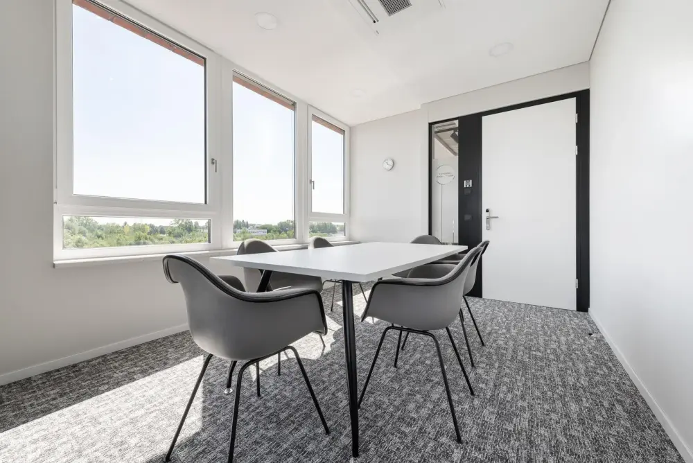 Room Picasso · Regus DOHA, Lusail Twin Towers