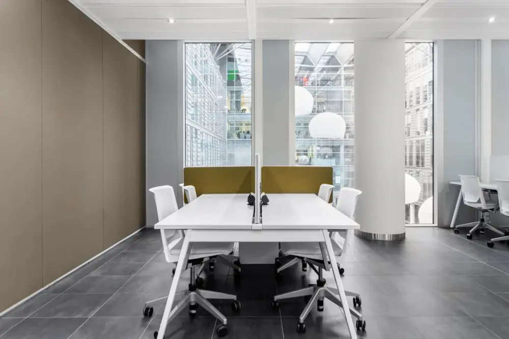 Coworking day pass · Regus LIMA, Lima Central Tower