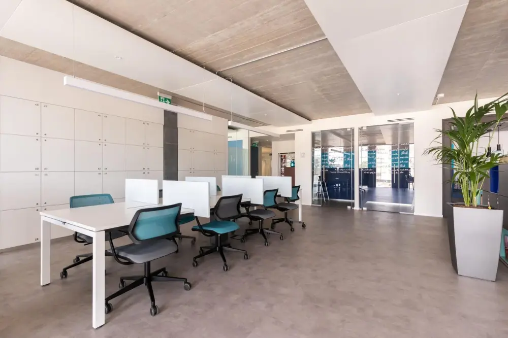 Coworking day pass · Regus DOHA, West Bay