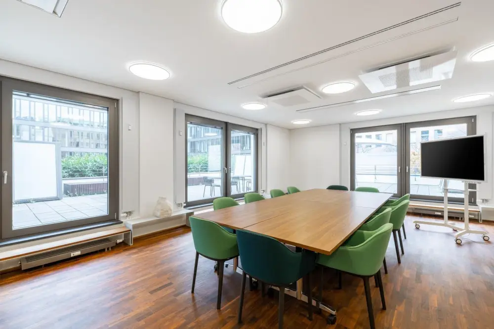 Room Reichstag · Regus BERLIN, Unter den Linden