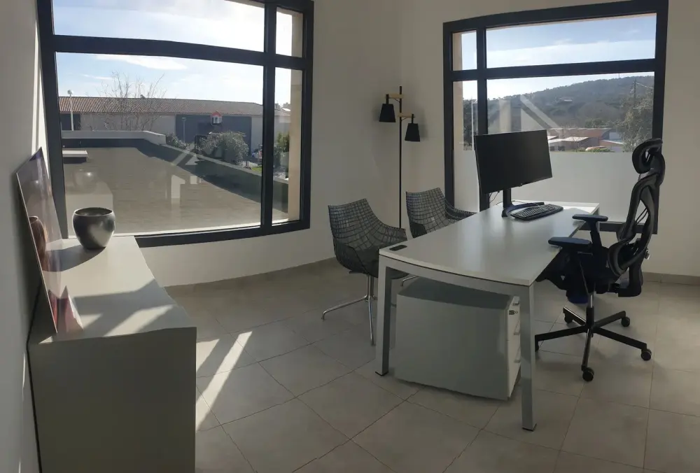 Bureau individuel · ADC Domiciliation