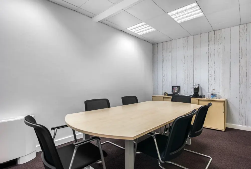 Meeting room CM 705 ยท Regus Delhi, The Address