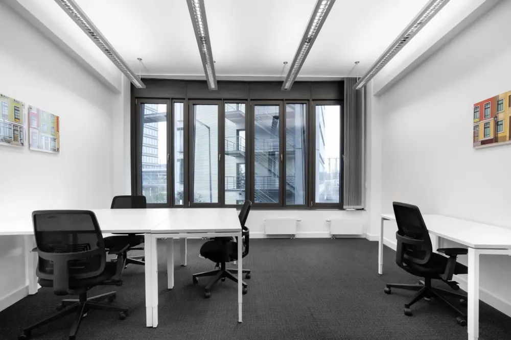 Day office · HQ Malaga, Flauta Magica