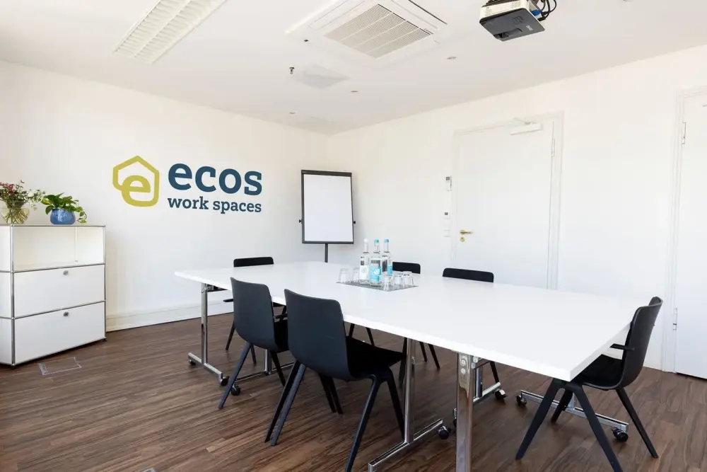 Besprechungsraum Alsterblick · Ecos Work Spaces Hamburg