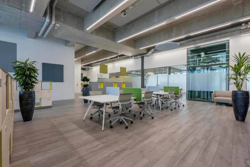 Coworking day pass · Regus AHMEDABAD, Ratnakar 9 Square