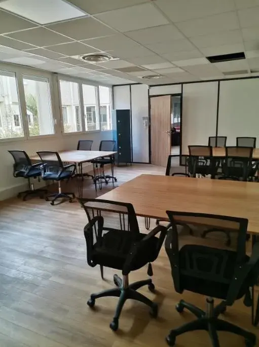 Bureau privatif 2 personnes · Bureaux & Co Bellegarde
