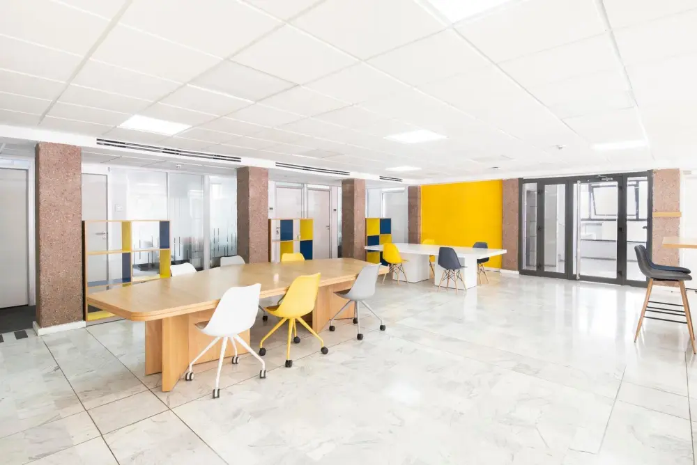 Coworking day pass · Regus ESPOO, Iso Omena