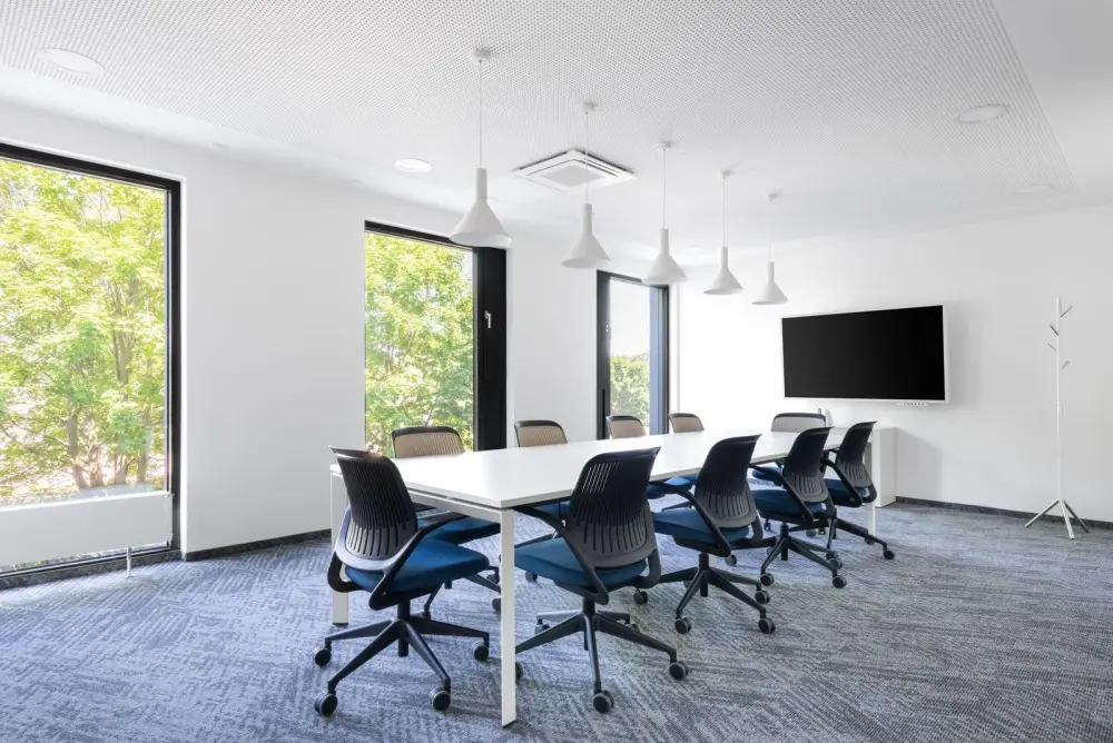 Room MR-1007 · Open Office Lima, King Workplaces
