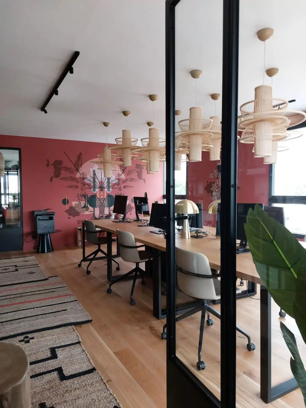 Poste en bureau partagé · Pachamama Coworking