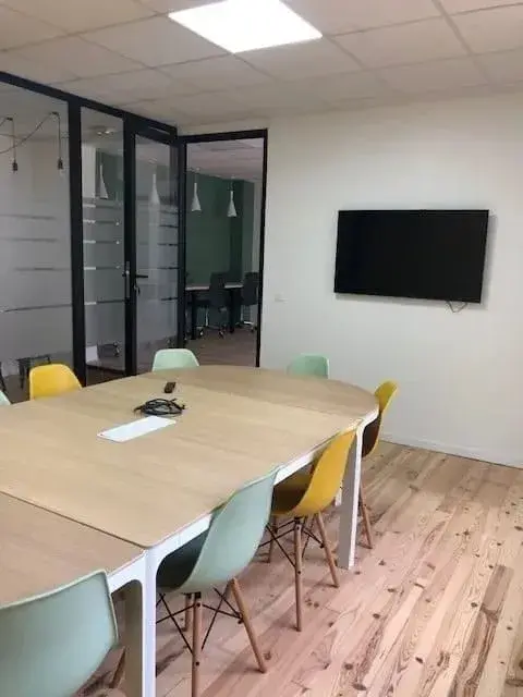 Salle de réunion 10 personnes · Espace 47