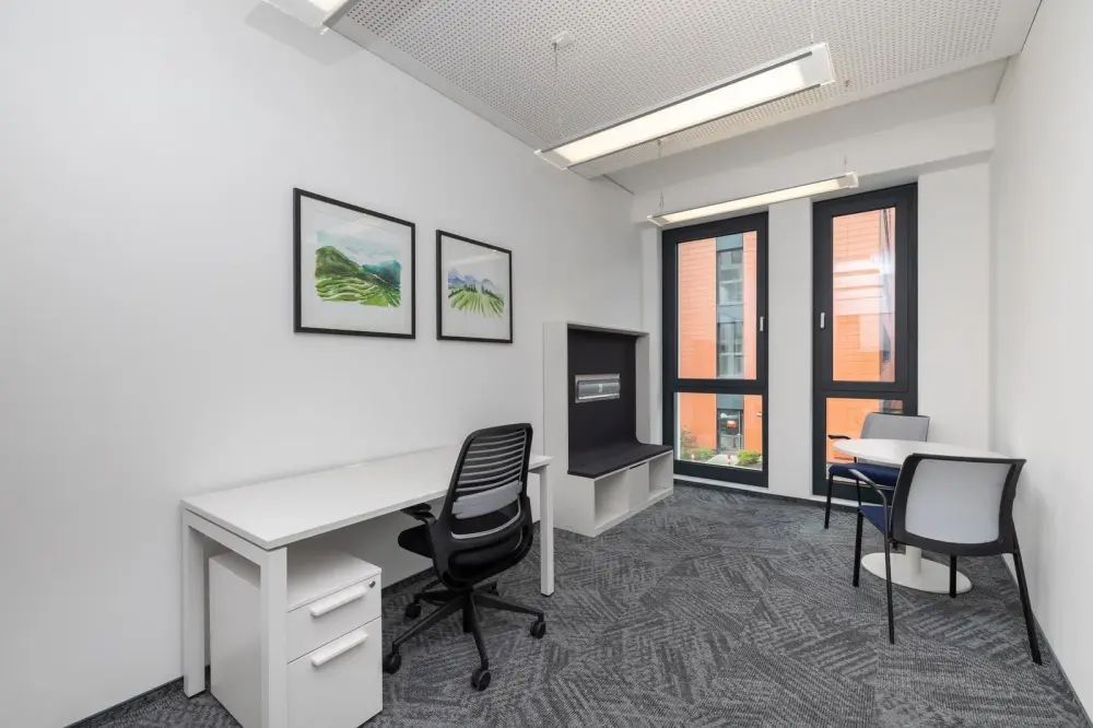 Day office · Regus LIMA, Platinum Plaza I