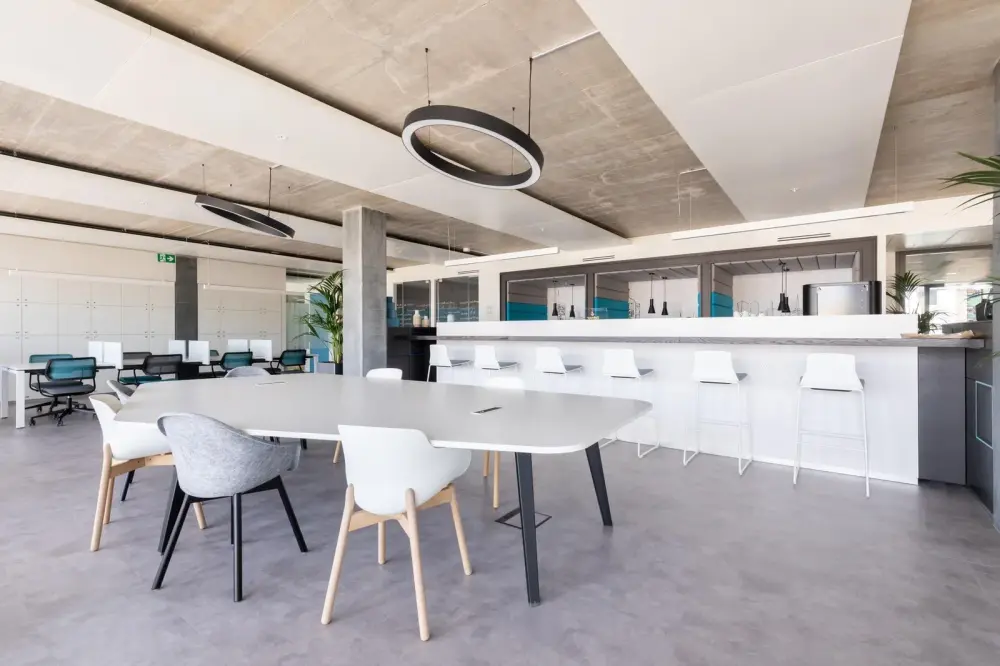Coworking day pass · Regus BEIJING, Kerry Centre