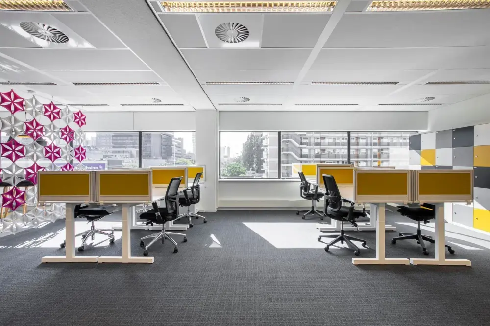 Coworking day pass · Regus MEXICO CITY, Santa Fe The point
