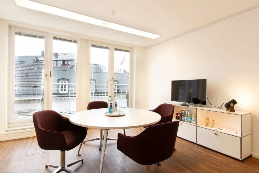 Besprechungsraum Colonnaden · Ecos Work Spaces Hamburg