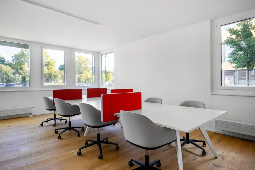 Coworking day pass · Regus UNTERFÖHRING, Unterföhring Park Village