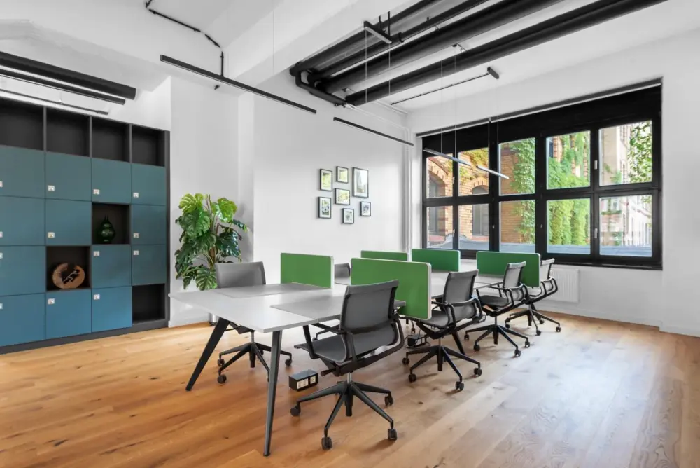 Coworking day pass · Regus LIMA, San Isidro Fibra Building