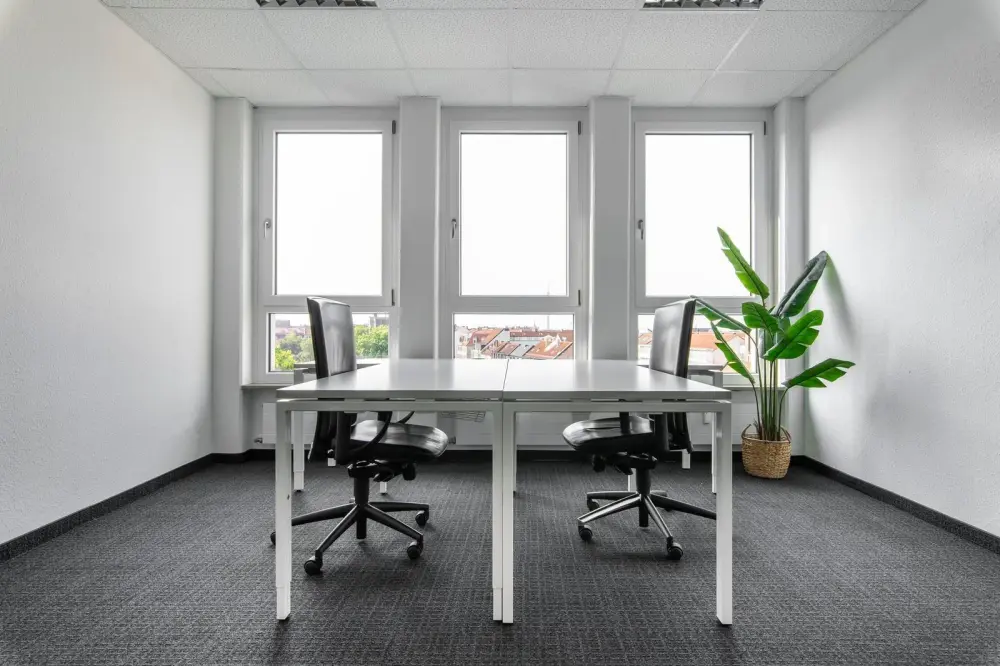 Day office · Regus ON, Mississauga - Century Ave
