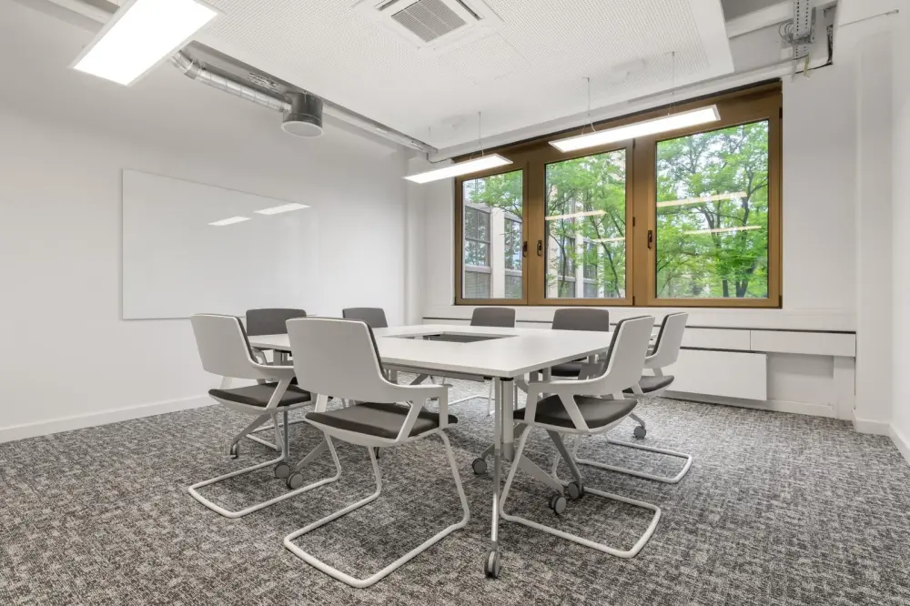 Room Red Fort · Regus NEW DELHI, Nehru Place