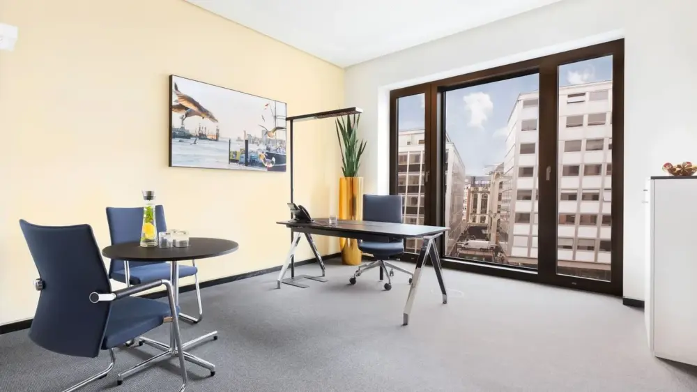 Private office for 3 persons · Contora Office Solutions - Hamburg Alter Wall
