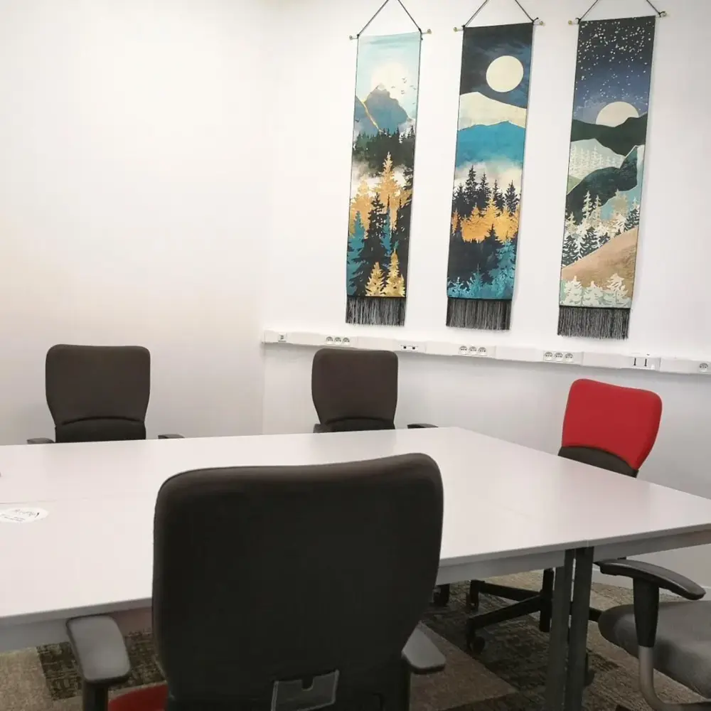 Salle de réunion 8 personnes · BeePlex