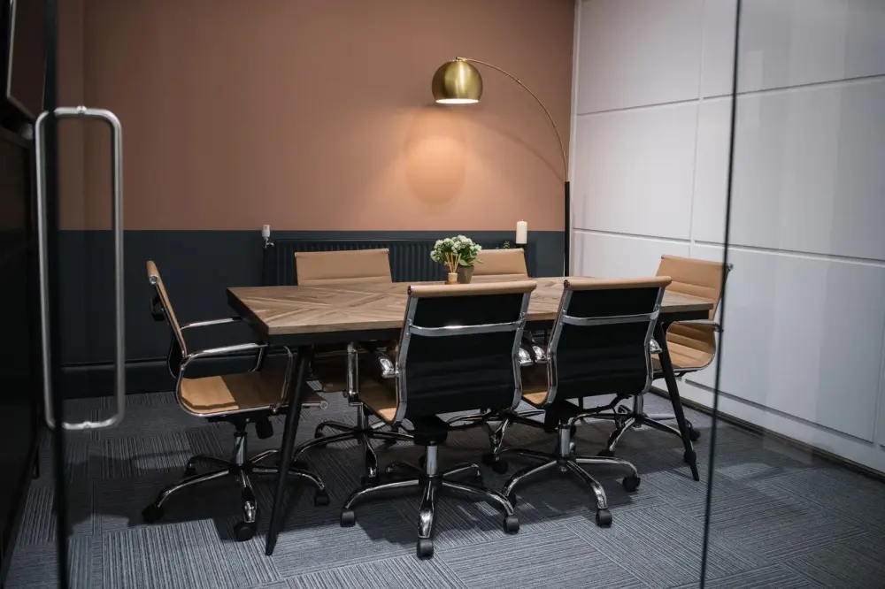 Peach Suite · Wizu Workspace Leeds, Park Court