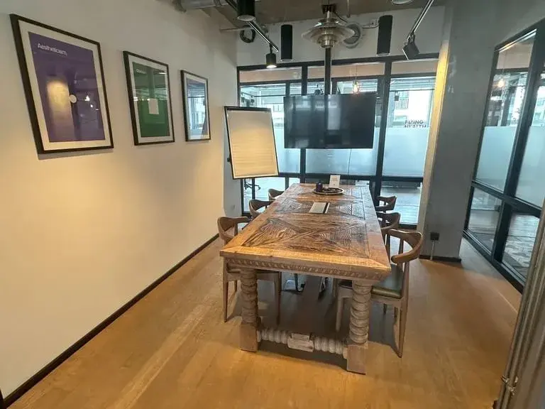 Meeting Room M9 · Mindspace Friedrichstraße