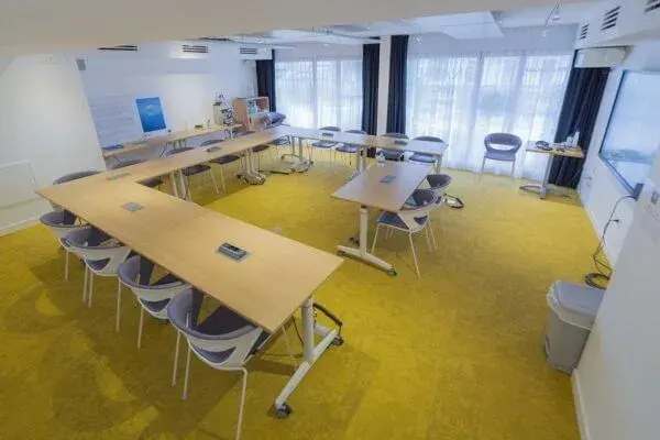 Salle de séminaire · Le 9 Coworking