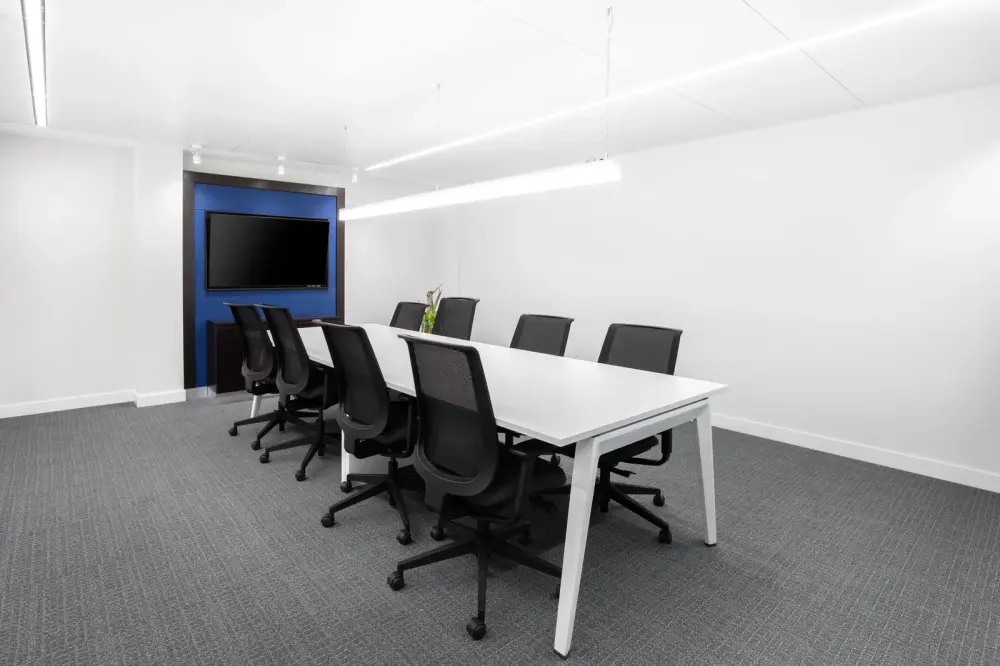 Room MR Liepa · Regus VILNIUS, Quadrum