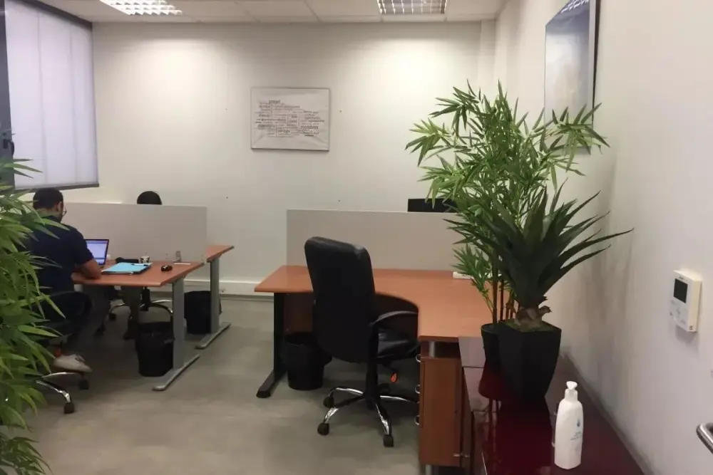Coworking à la journée · Scribes e-Tic Spaces