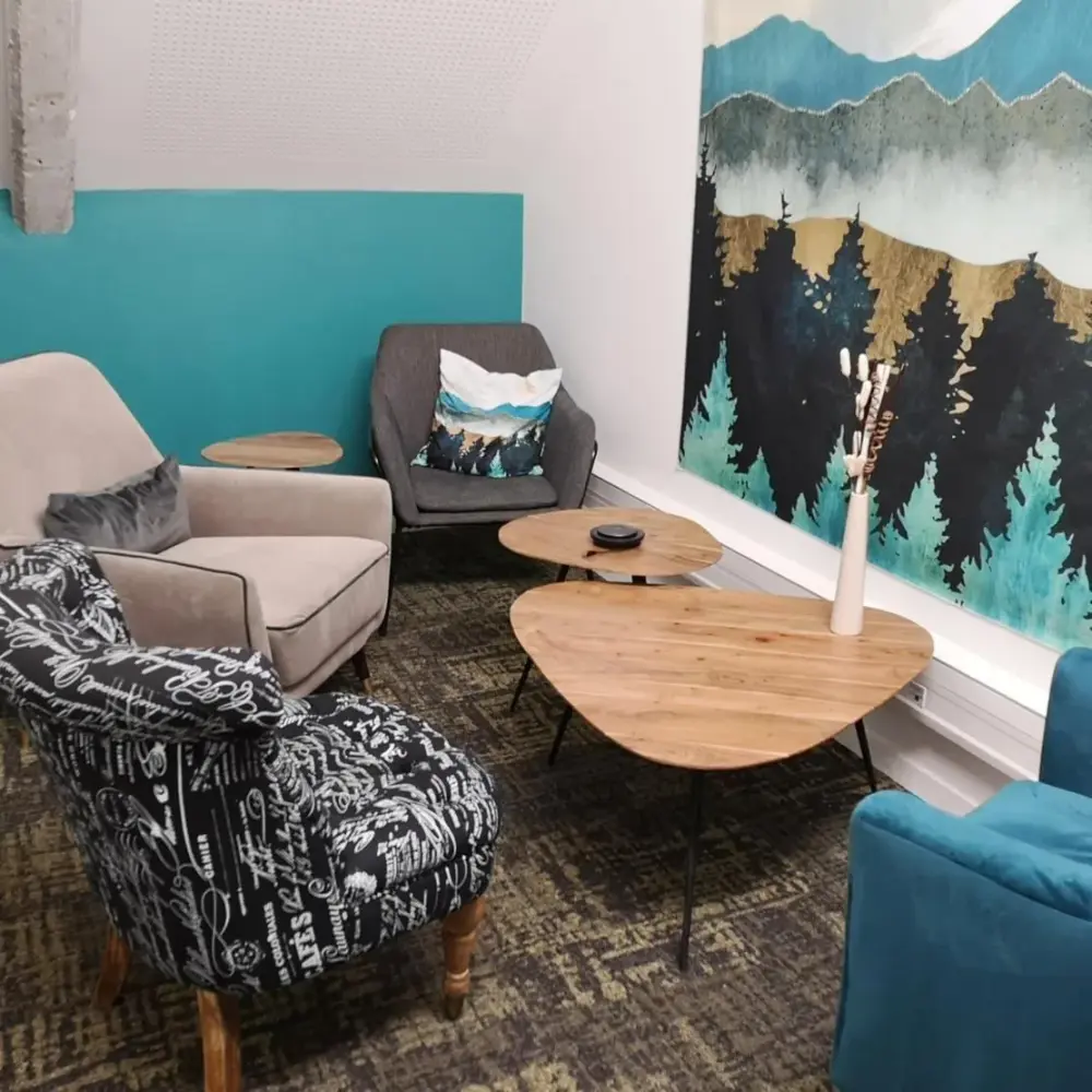 Le Petit Salon · BeePlex