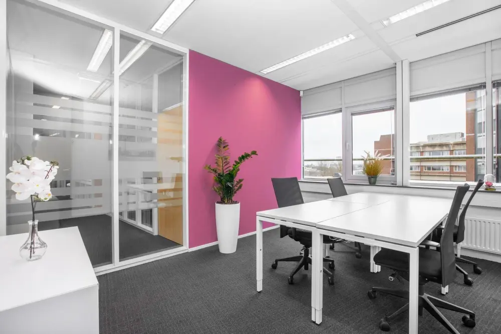 Day office · Regus TIANJIN, Golden Valley Center
